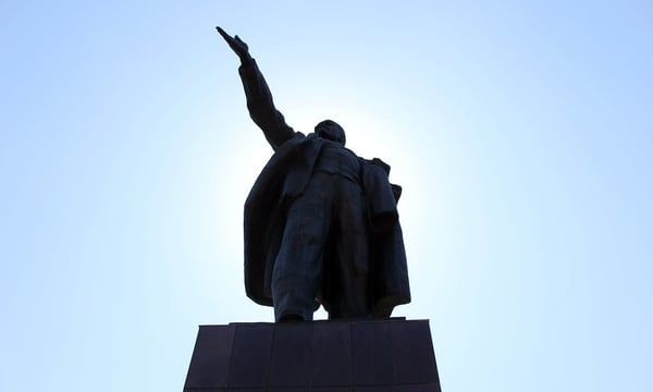 Kyrgyzstan’s Second City Osh Takes Down Lenin Statue
